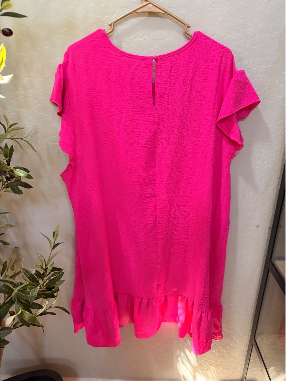 NWT Women’s T shirt - Picture 3 of 3